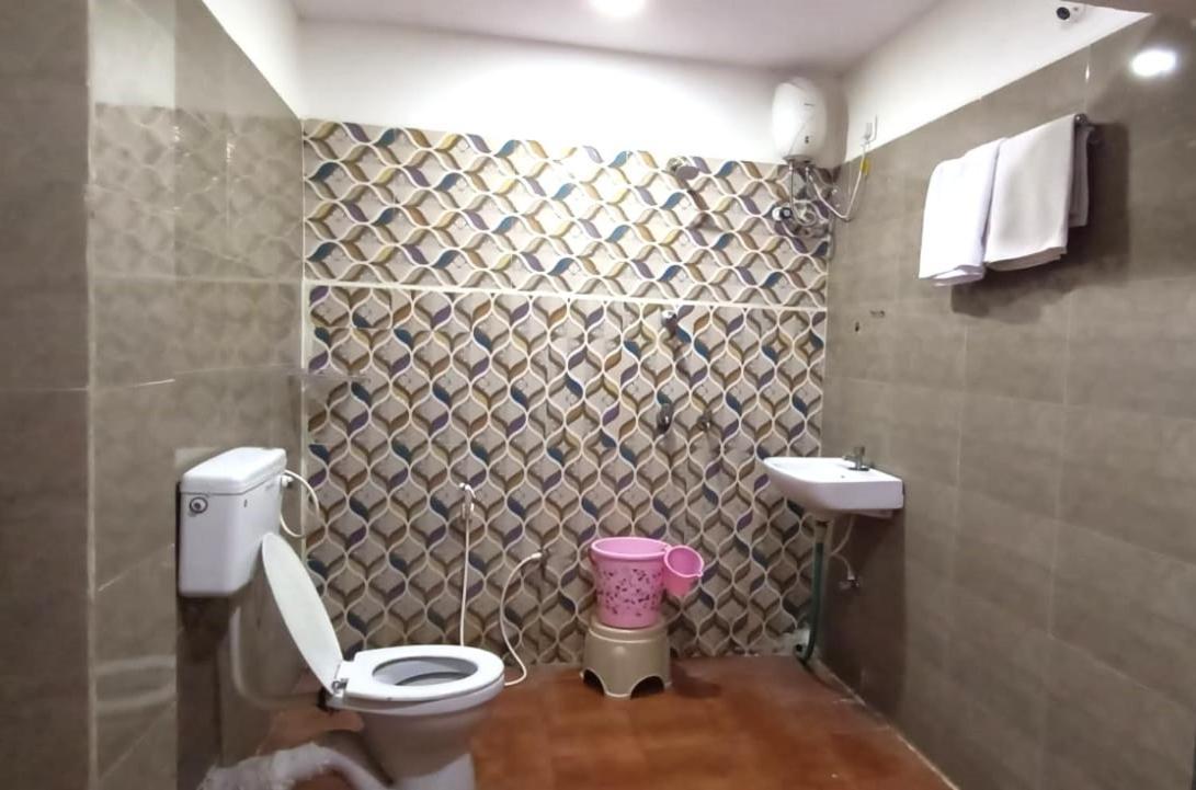 Zora Park Hotel Visakhapatnam Exterior foto