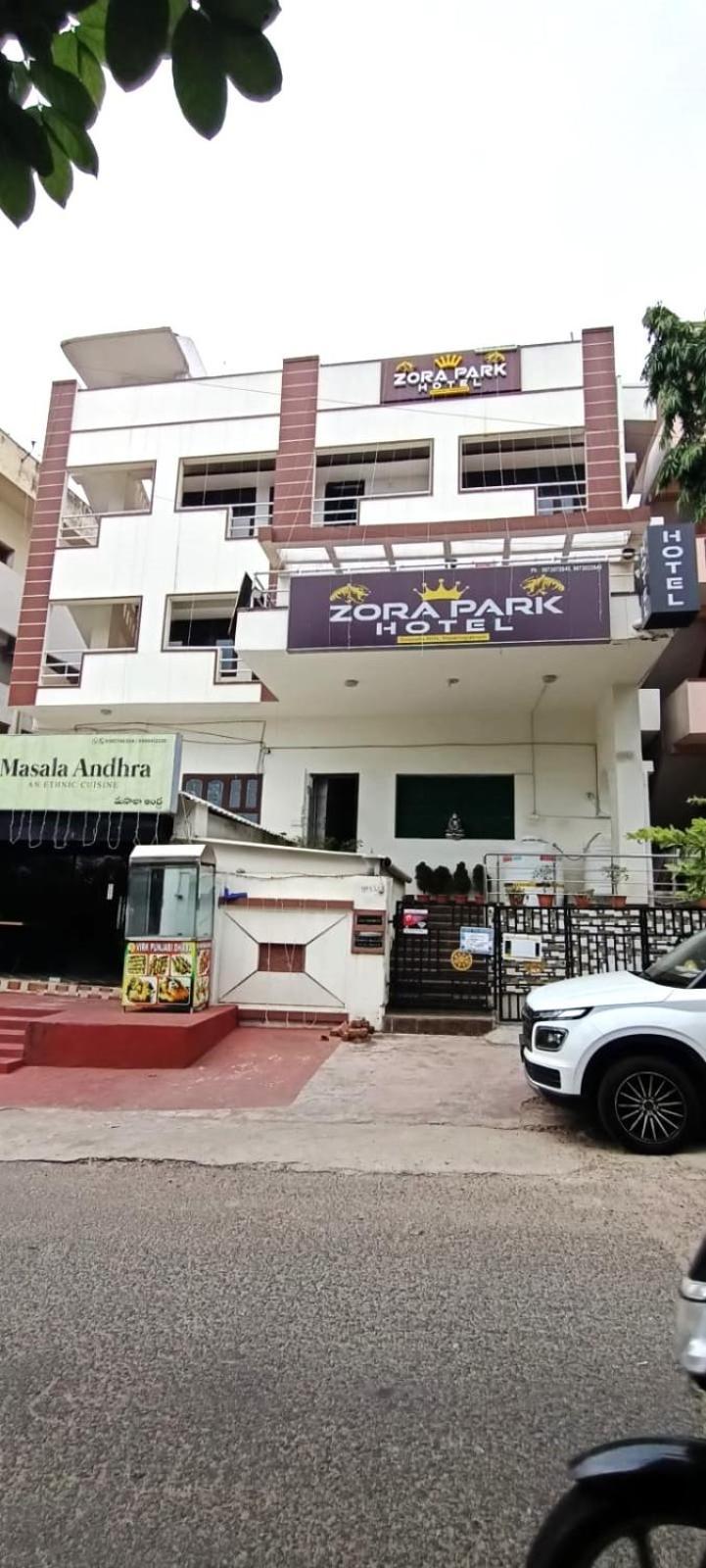 Zora Park Hotel Visakhapatnam Exterior foto