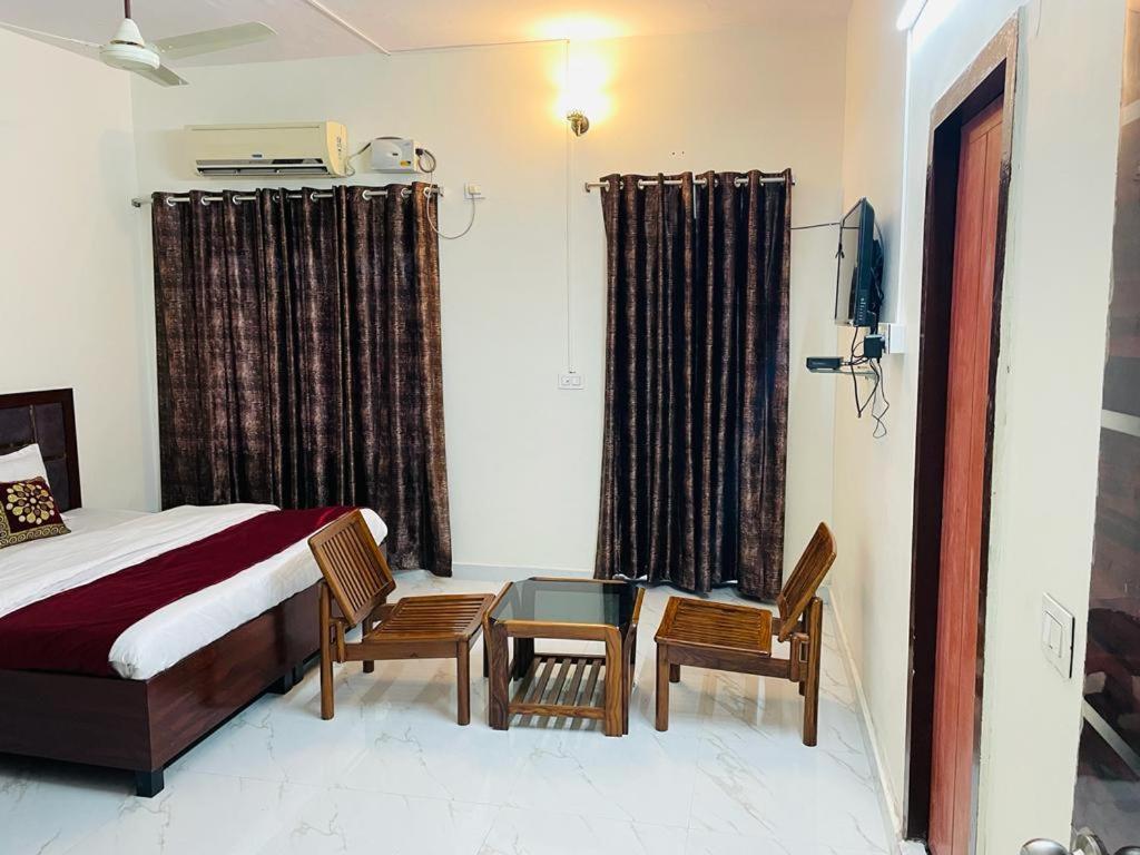 Zora Park Hotel Visakhapatnam Exterior foto