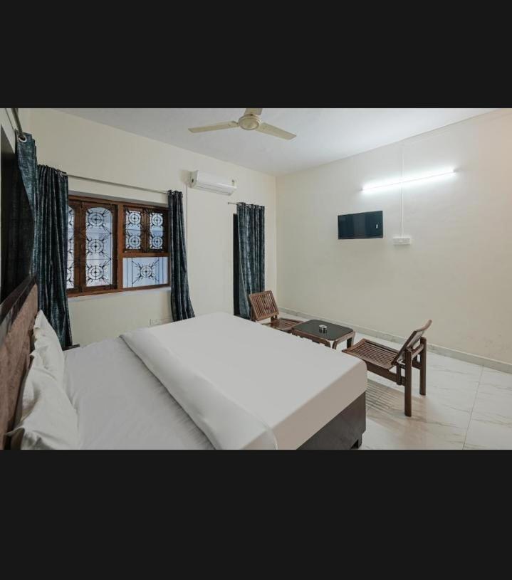 Zora Park Hotel Visakhapatnam Exterior foto